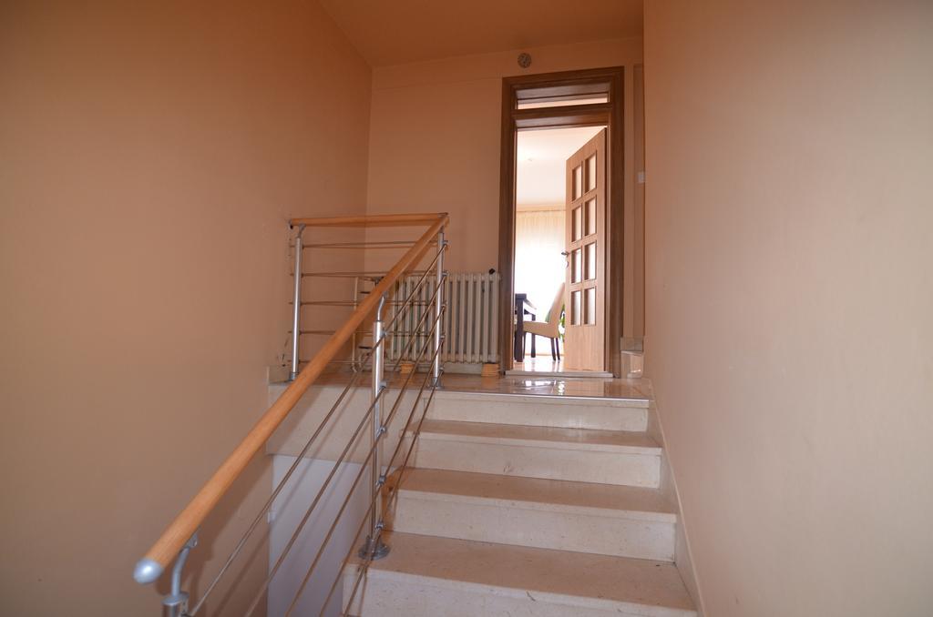 Apartment Emi Sukosan Luaran gambar