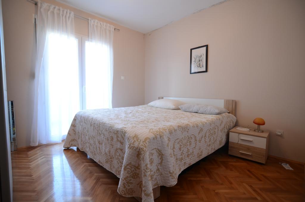 Apartment Emi Sukosan Luaran gambar